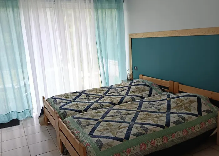 Le Clos Des Romarins Orchidee Bed & Breakfast Belmontet