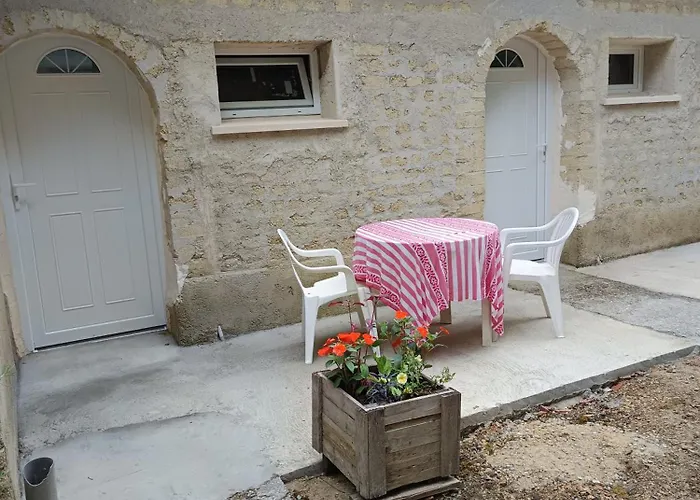 Bed & Breakfast Le Clos Des Romarins Orchidee 3*